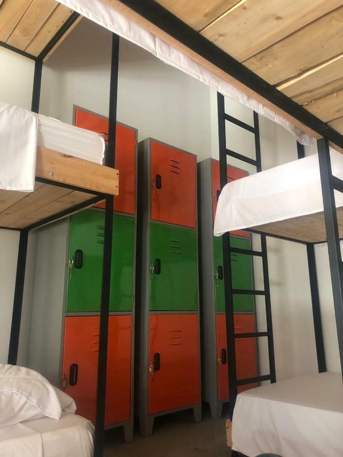 Gaston Coliving * Medellín